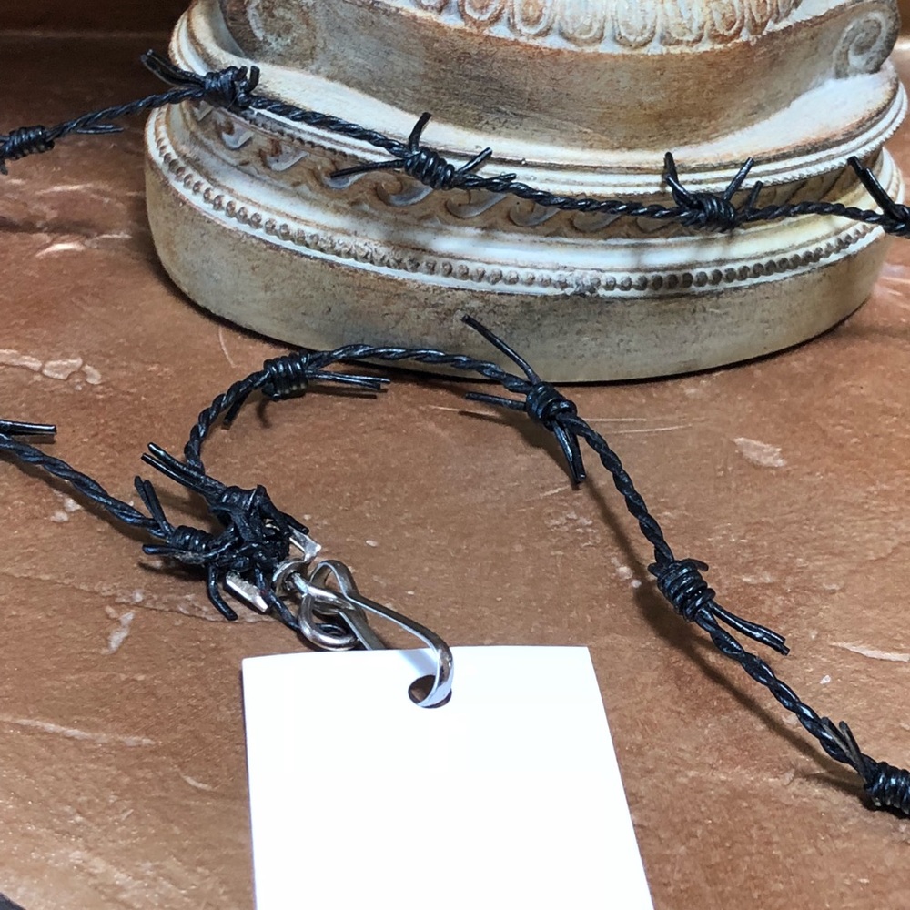 custom Genuine Barbed Wire Leather ID Key/Holder - Picture 4 of 5
